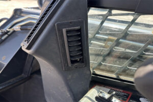 John Deere-323E-2-14