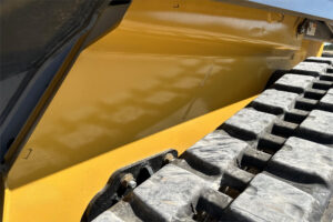 John Deere-323E-2-27